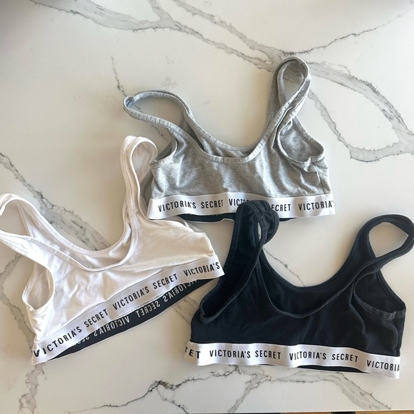 Set of 3 Victoria's Secret Sports Bras all size S - Picture 2 of 2